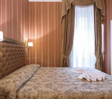 מלון Dcboutiquehotel 3*