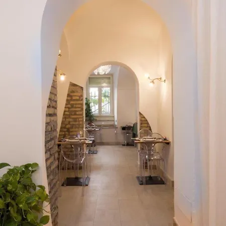 Domus Colosseo Hotel