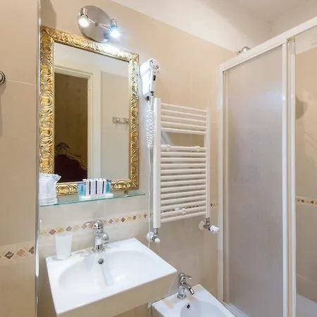 Domus Colosseo Boutique Hotel