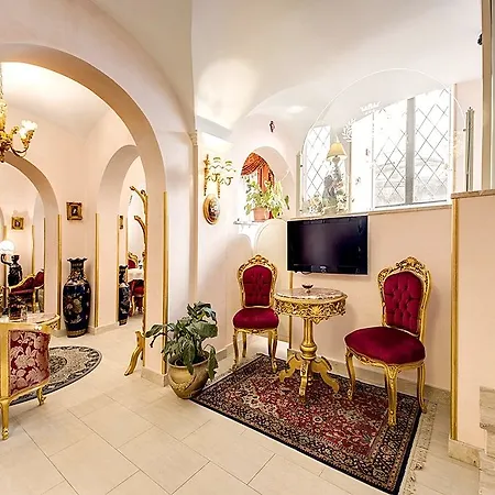 Domus Colosseo Boutique Hotel